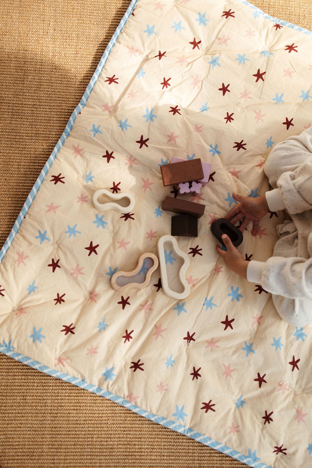 AMORE Kinderdecke "Kroko loves Stars" - Wollbebi