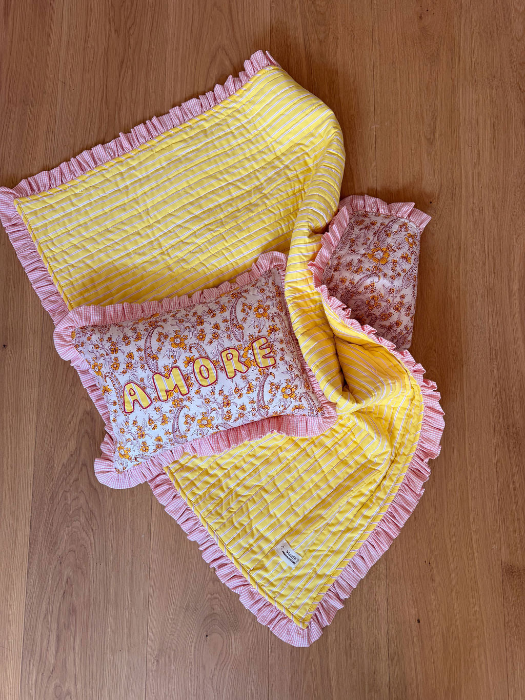 AMORE Lieblingsplatz (Decke & Kissen) | Bundle