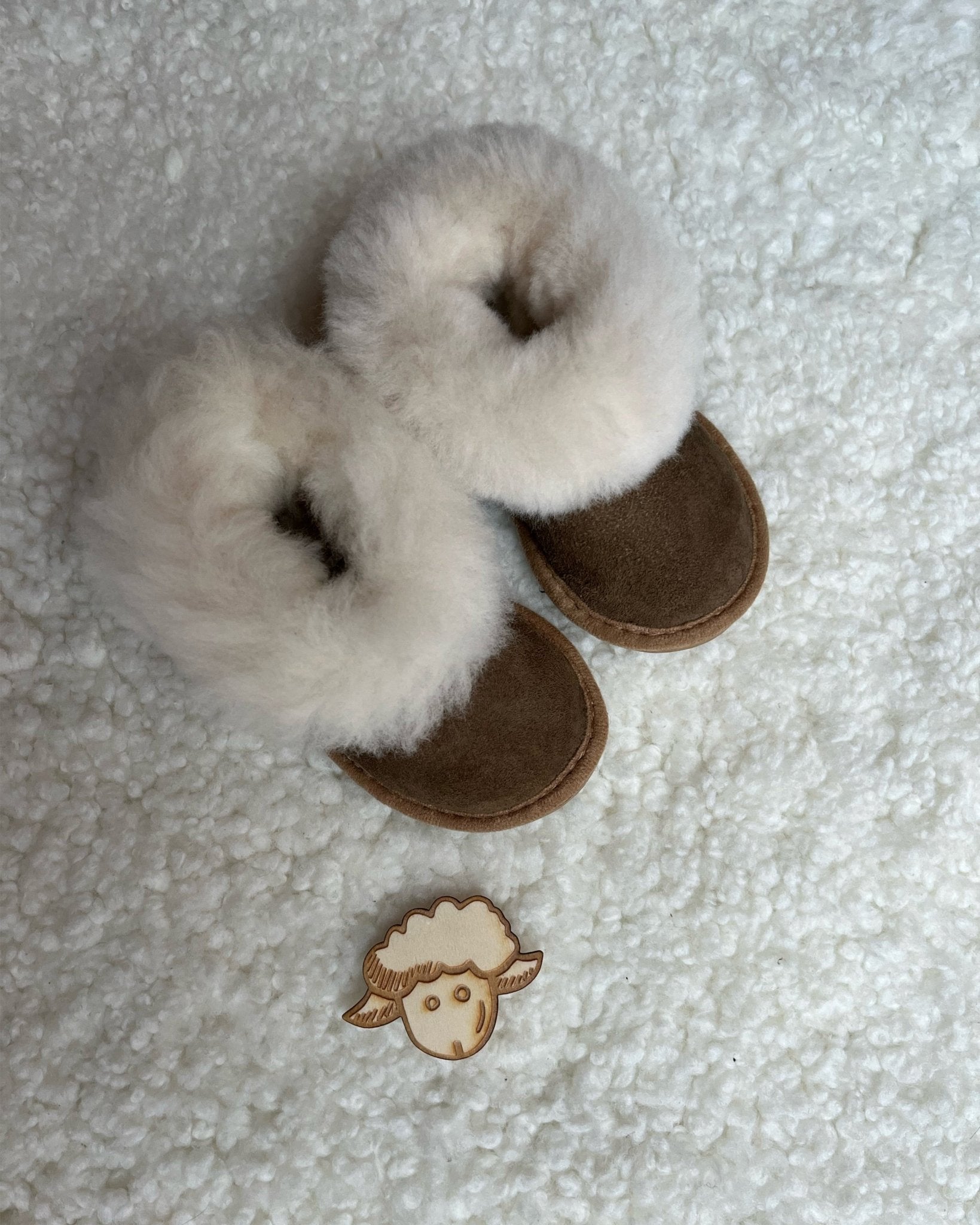 Lammfell Hausschuh Tito Toddler - letzte Größen SALE - Wollbebi