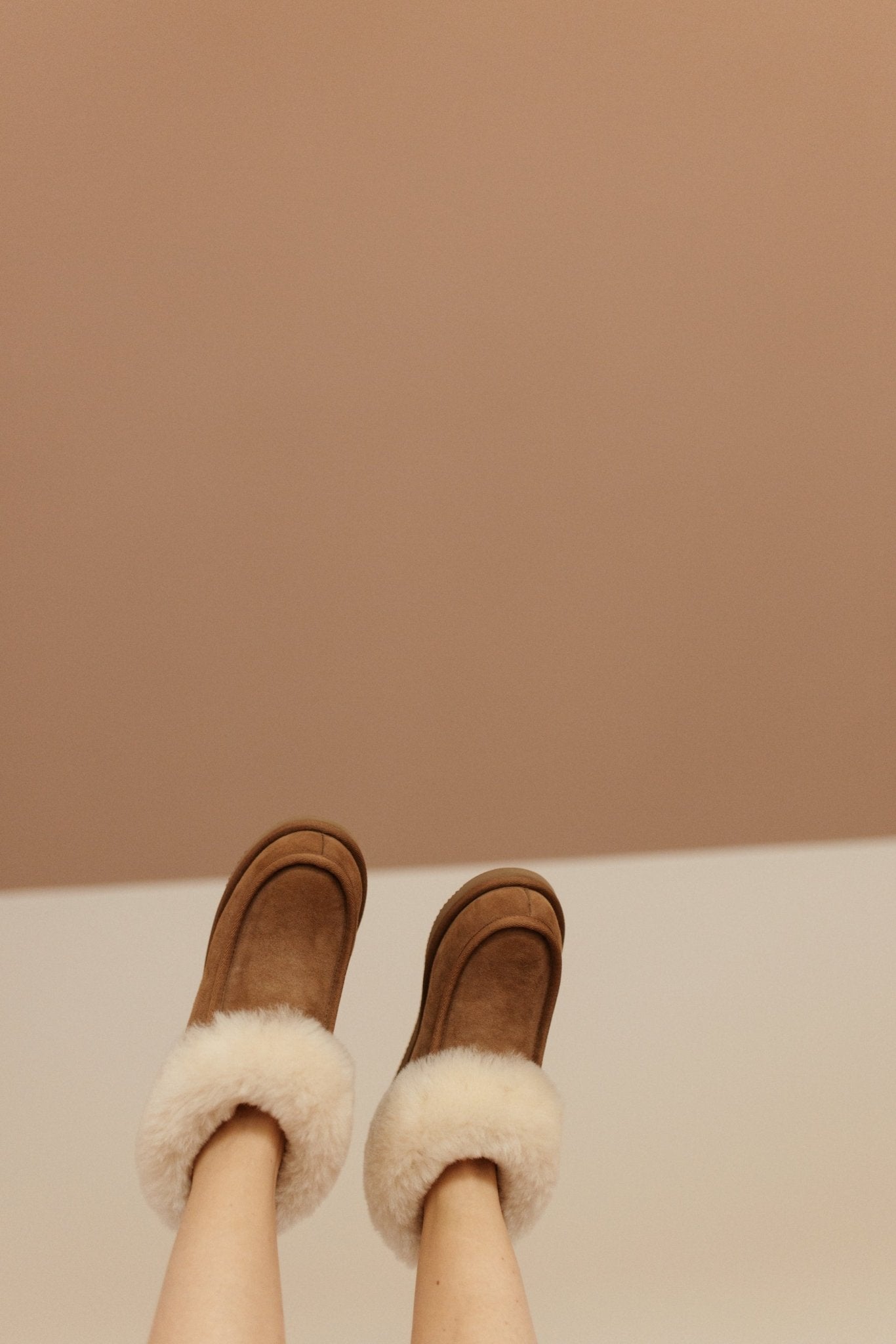 Lammfell Hausschuh "Cozy" - Wollbebi